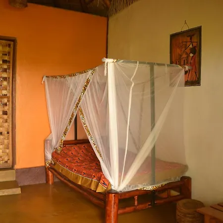 Pumba Safari Cottages Busonga Exterior photo