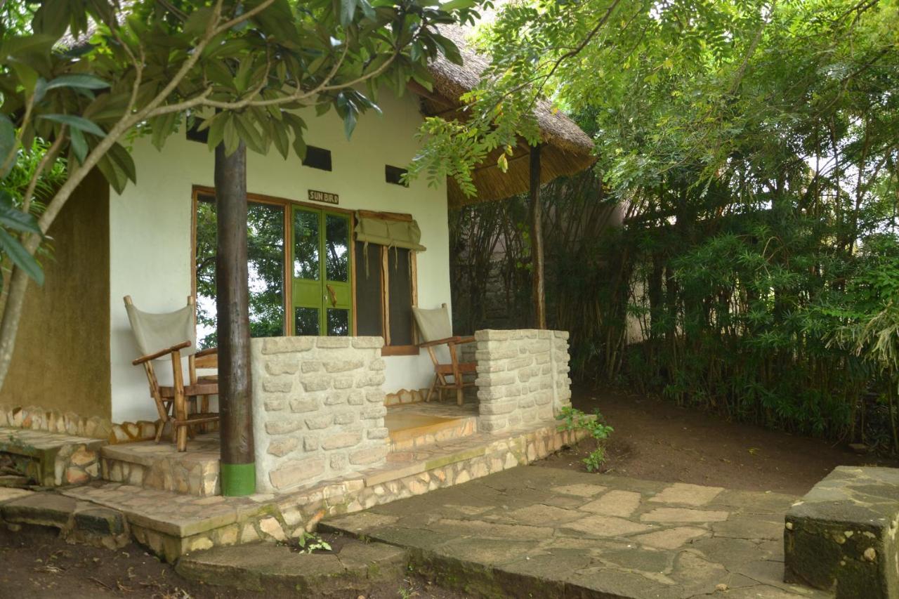 Pumba Safari Lodge Busonga