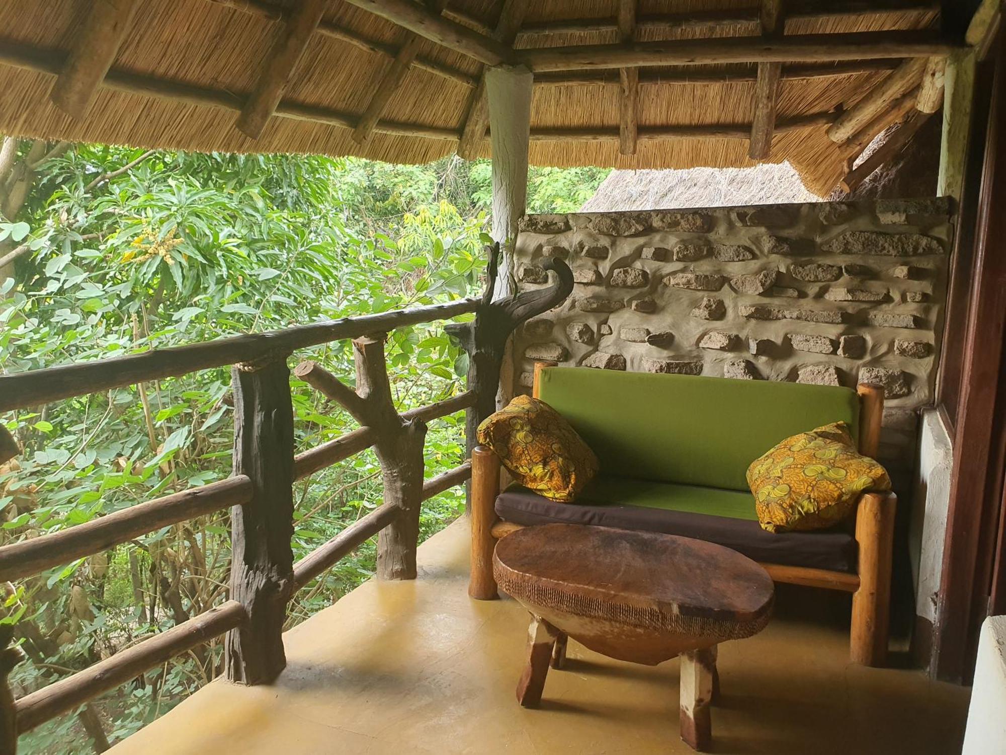 Lodge Pumba Safari Busonga