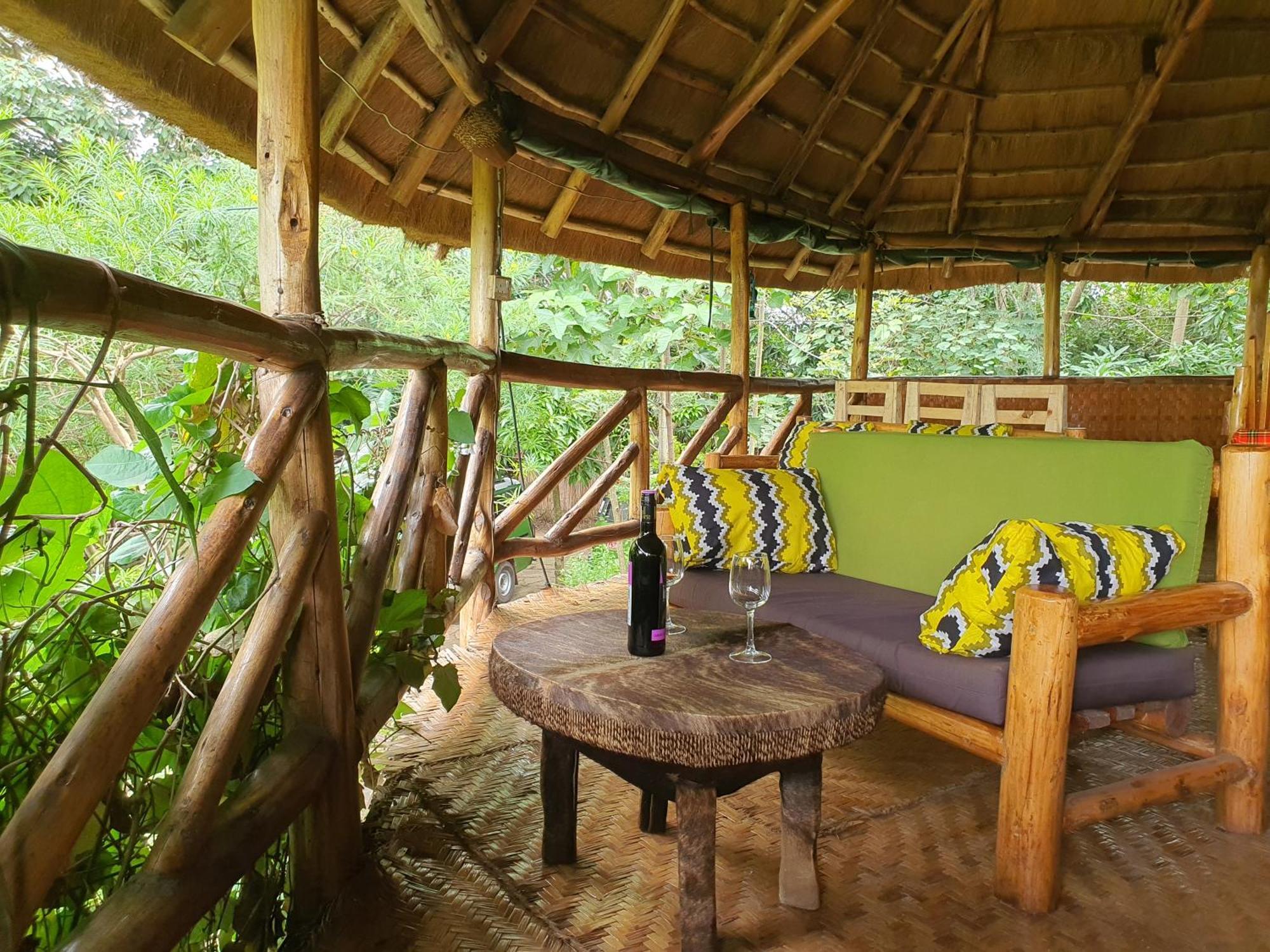 Lodge Pumba Safari *